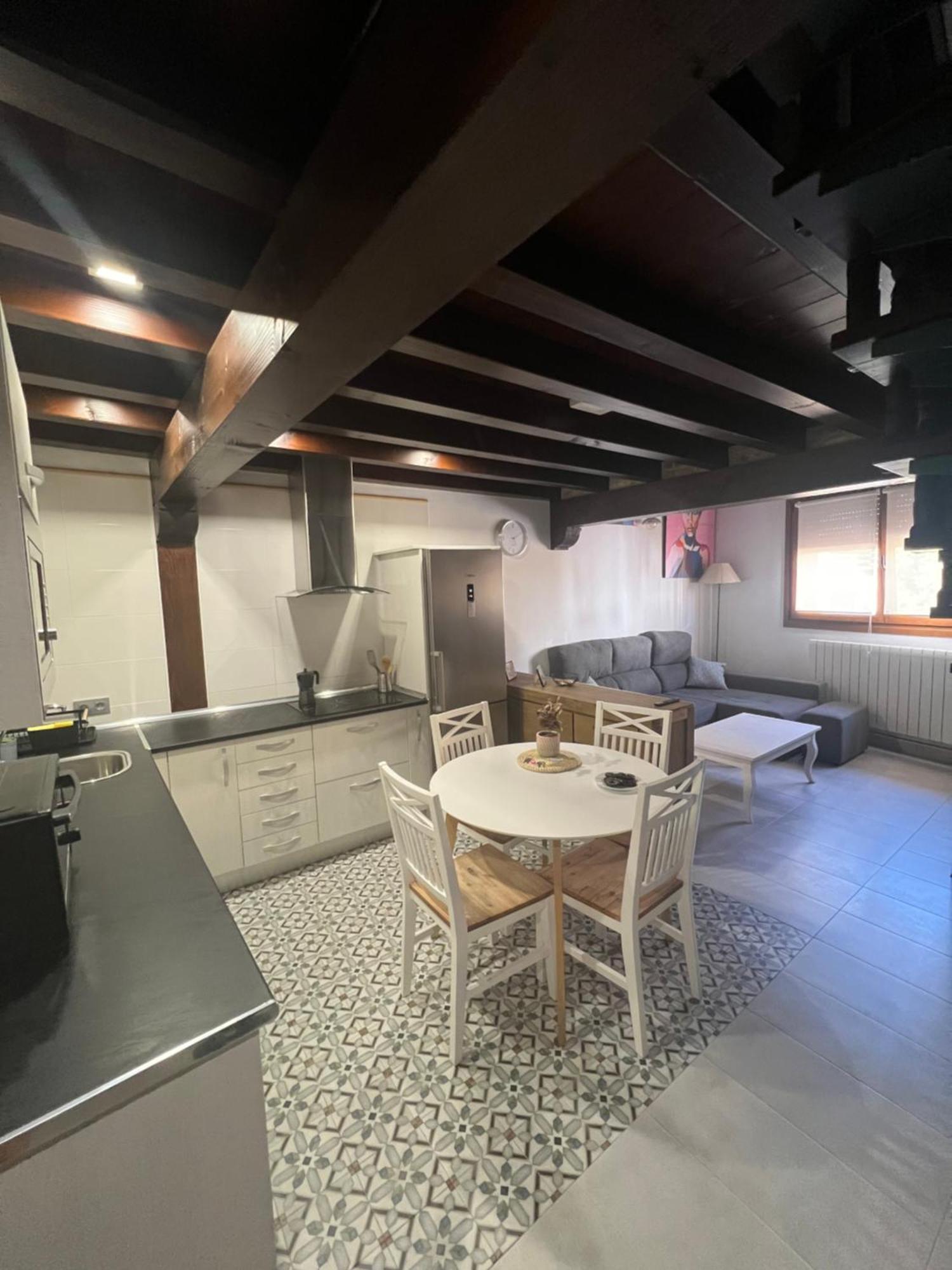 Apartamento Duplex En Sangueesa De 3 Dormitorios Y 2 Banos Esterno foto